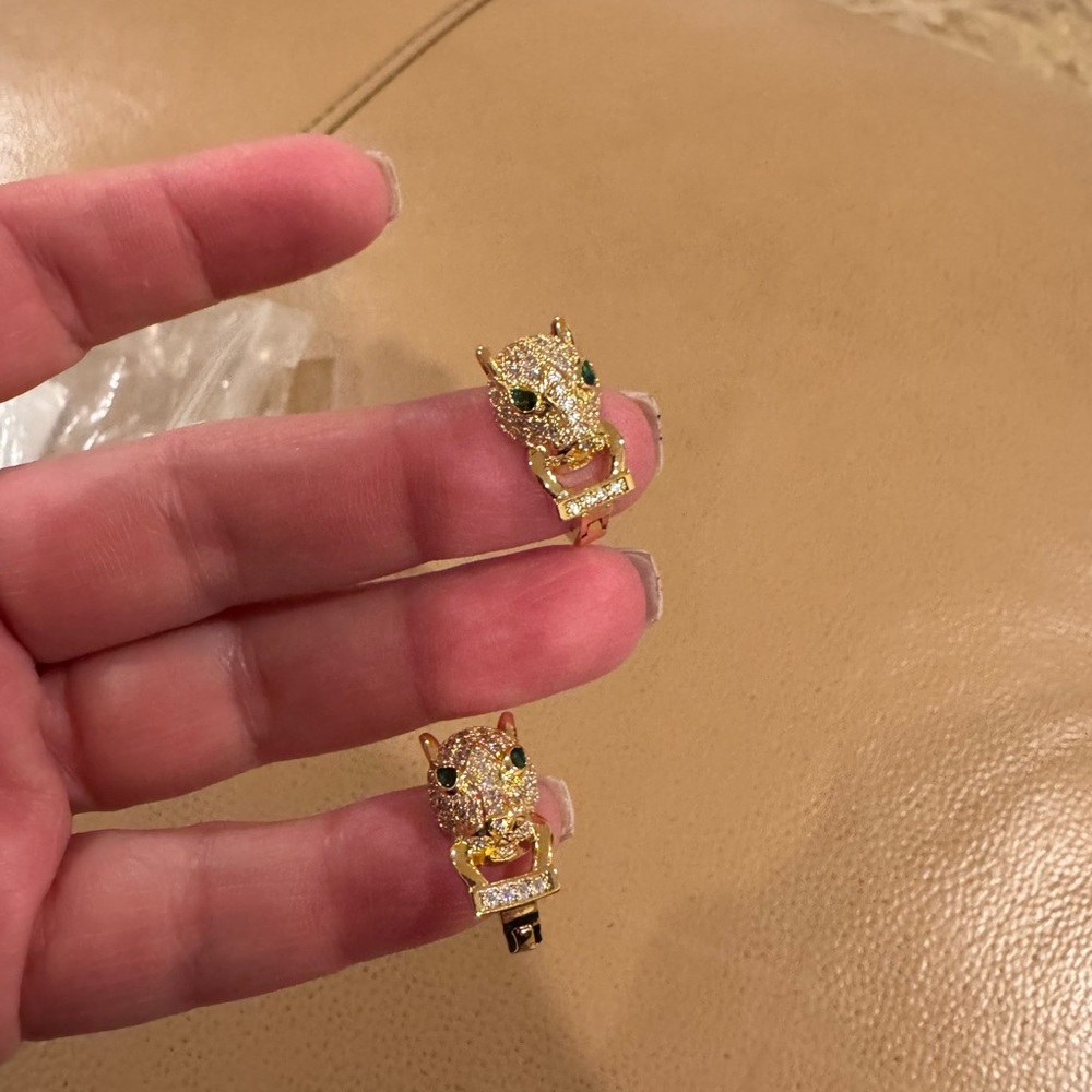 Elegant Gold and Green Panther Earrings - Picture 7 of 7